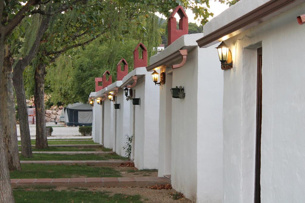Camping Sierra De Las Nieves Yunquera Eksteriør billede